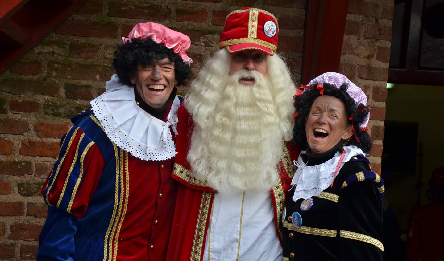 Sinterklaas wachtte zaterdagmiddag de kinderen al op