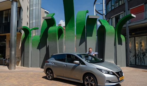 Een van onze elektrische deelauto's op het Emmaplein Zeist