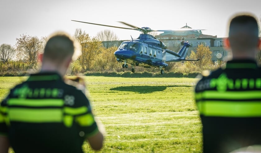 Politiehond krijgt vliegles