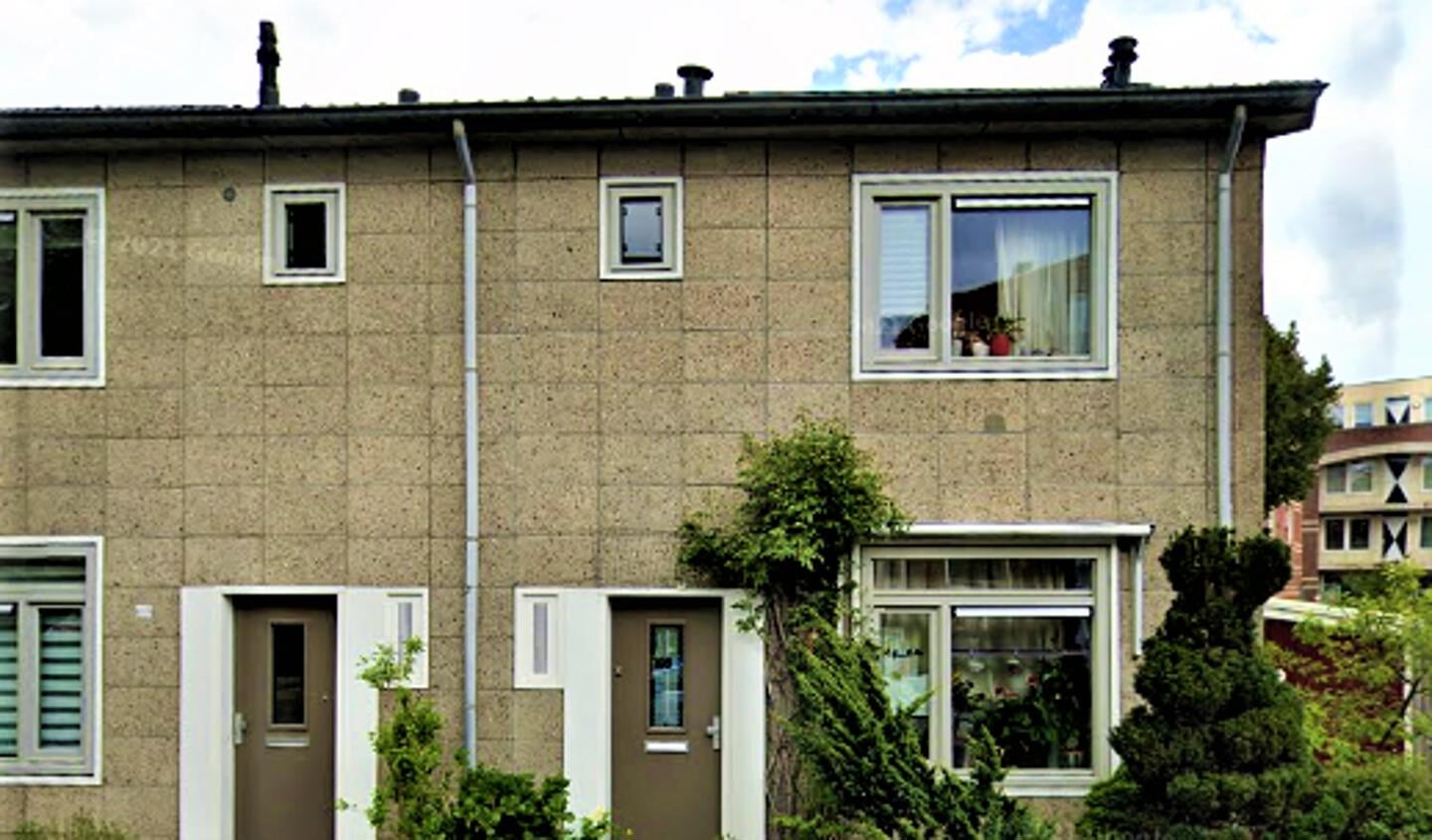Woningen aan de Koppelweg: ze werden gerenoveerd maar zijn géén 'beschermd stadsgezicht'. 