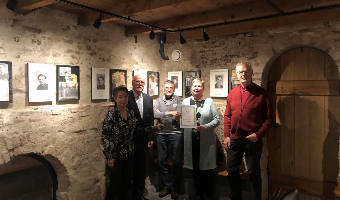 v.l.n.r. Yauke van Gool, Jor van der Jagt, Arie de Ruiter, Sjanie Hilgeman en Gert de Bruin.