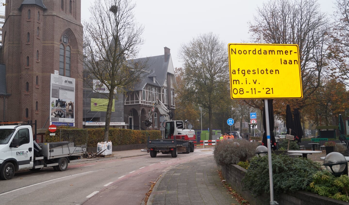 De Noorddammerlaan is sinds 8 november afgesloten voor doorgaand verkeer.