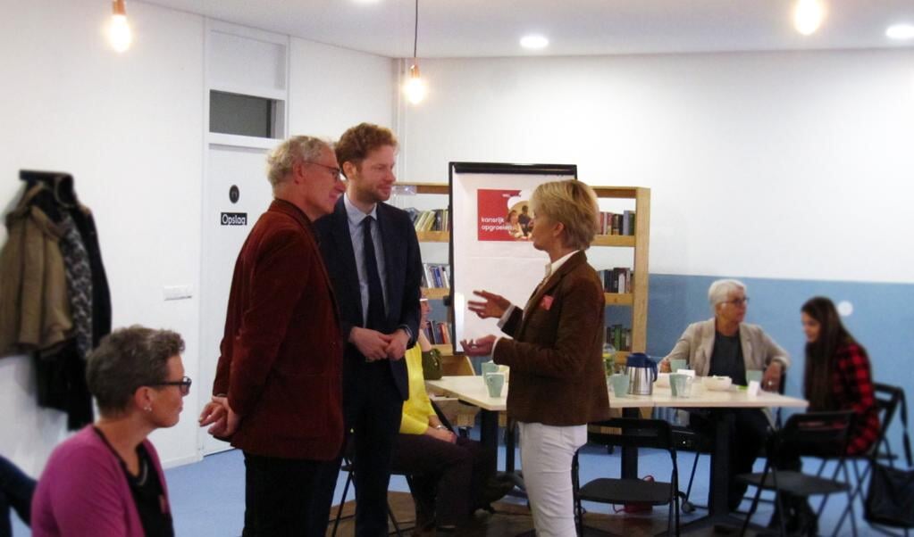 Leo Bosland, Floor Vermeulen en Esther van der Zee in gesprek over Welsaam