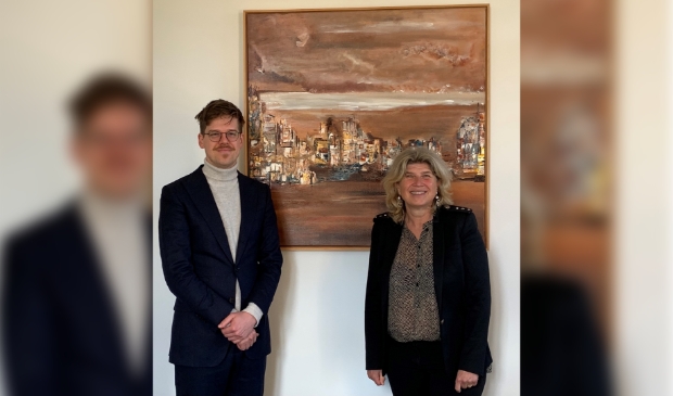 Links: wethouder Smolenaers, rechts: wethouder Bakker-Smits