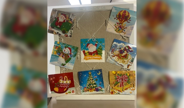 Kerstkaarten gemaakt door de bewoner van Waerthove