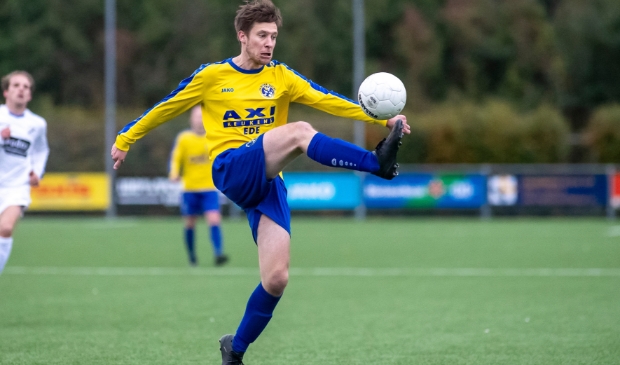 <p>Simon Kooimans mooie gelijkmaker leverde geen punten op.</p>