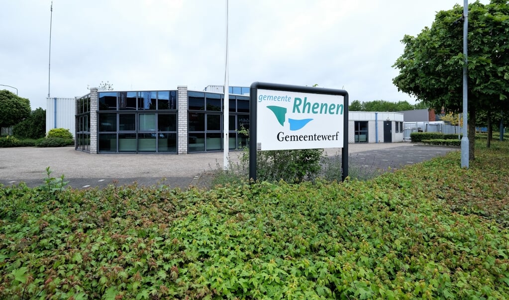 De gemeentewerf van Rhenen, gelegen op Remmerden. De exploitatie is zeker niet tegengevallen sinds Rhenen de werf zelfstandig beheert.
