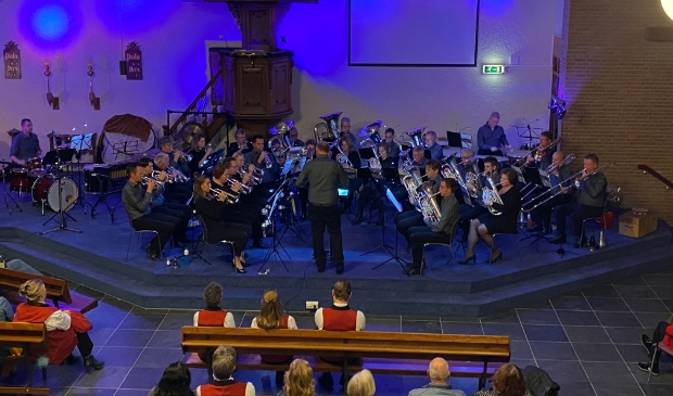 Brassband Harp & Luit olv dirigent Anno Appelo