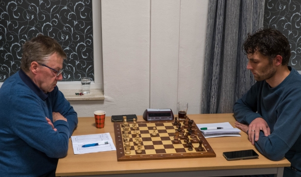 Schakel en Vd Bergh remiseerden