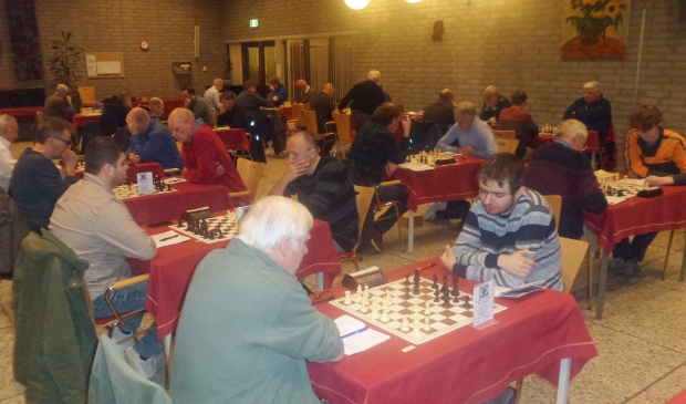 De Cirkel 1 (rechts) met Dominic van Dijk haalde uit tegen UVS 2.