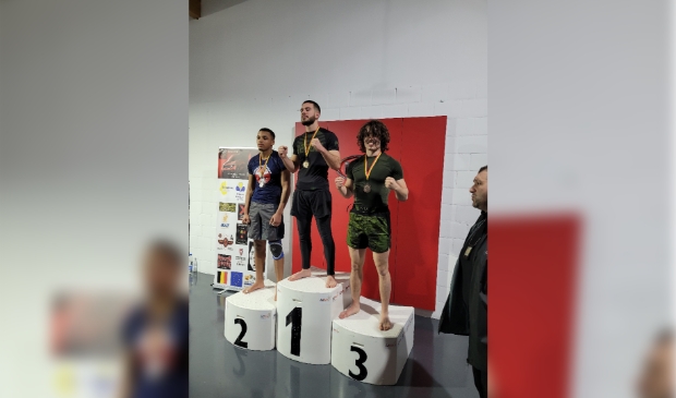 Joshua Kanter wint brons in de Grappling klasse white belts -79 kg