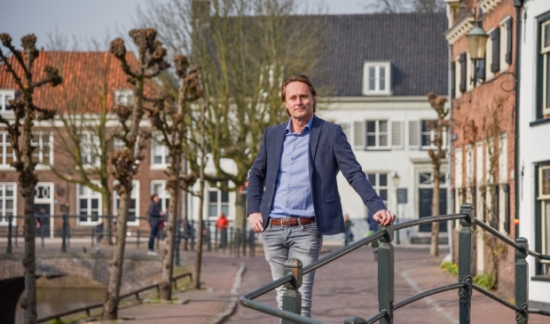 <p>Fred de Bas Makelaardij: ,,Het aantal oudere woningeigenaren stijgt en dat vergroot ook de mogelijkheden op de hypotheekmarkt.&quot;</p>