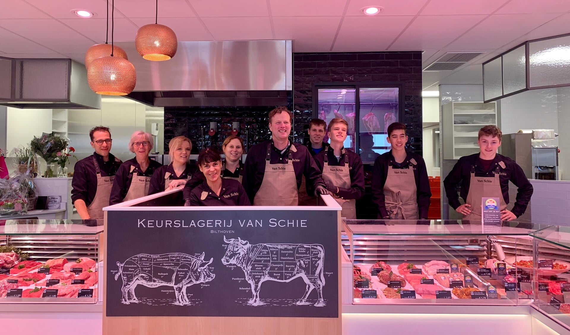 Keurslagerij Van Schie is sinds mei 2020 gevestigd in een prachtige nieuwe zaak in de Kwinkelier
