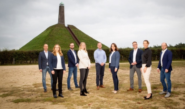 Top 9 CDA Woudenberg Van links naar rechts: Michel Hardeman, Janneke Beumer, Dennis Klein Wolterink, Carlijn de Smit, Jeffrey van Korlaar, Louise Wijnberg, Jan Bessembinders, Esther van der Hart, Hans van der Knaap
