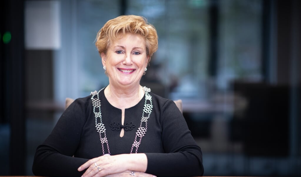 Dorine Burmanje verwacht tot het najaar 2022 aan te blijven als waarnemend burgemeester