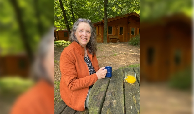 <p>Annemieke van Till voert als maatjescoach regelmatig gesprekken met andere vrijwilligers en met mensen met een vluchtachtergrond.</p>