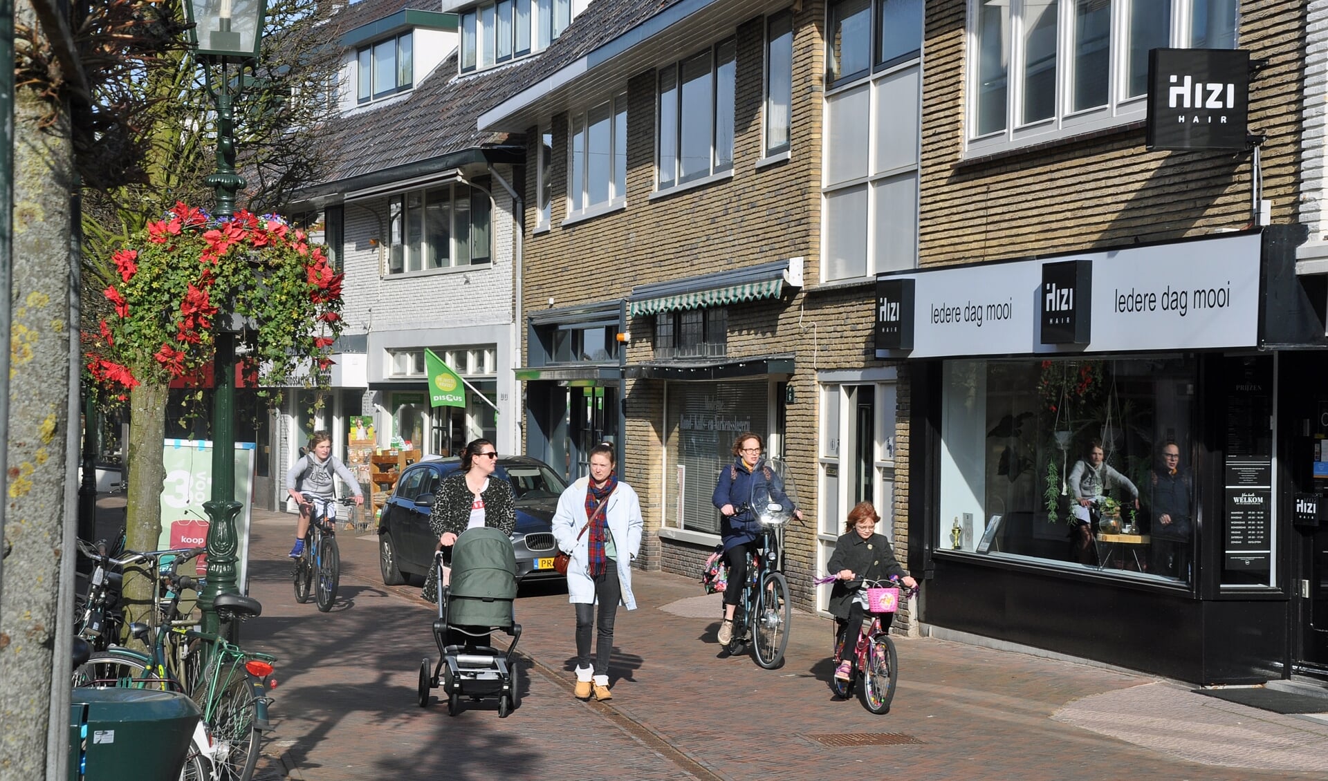 In Baarn zijn veel kapperszaken, alleen in de Brinkstraat al vijf.