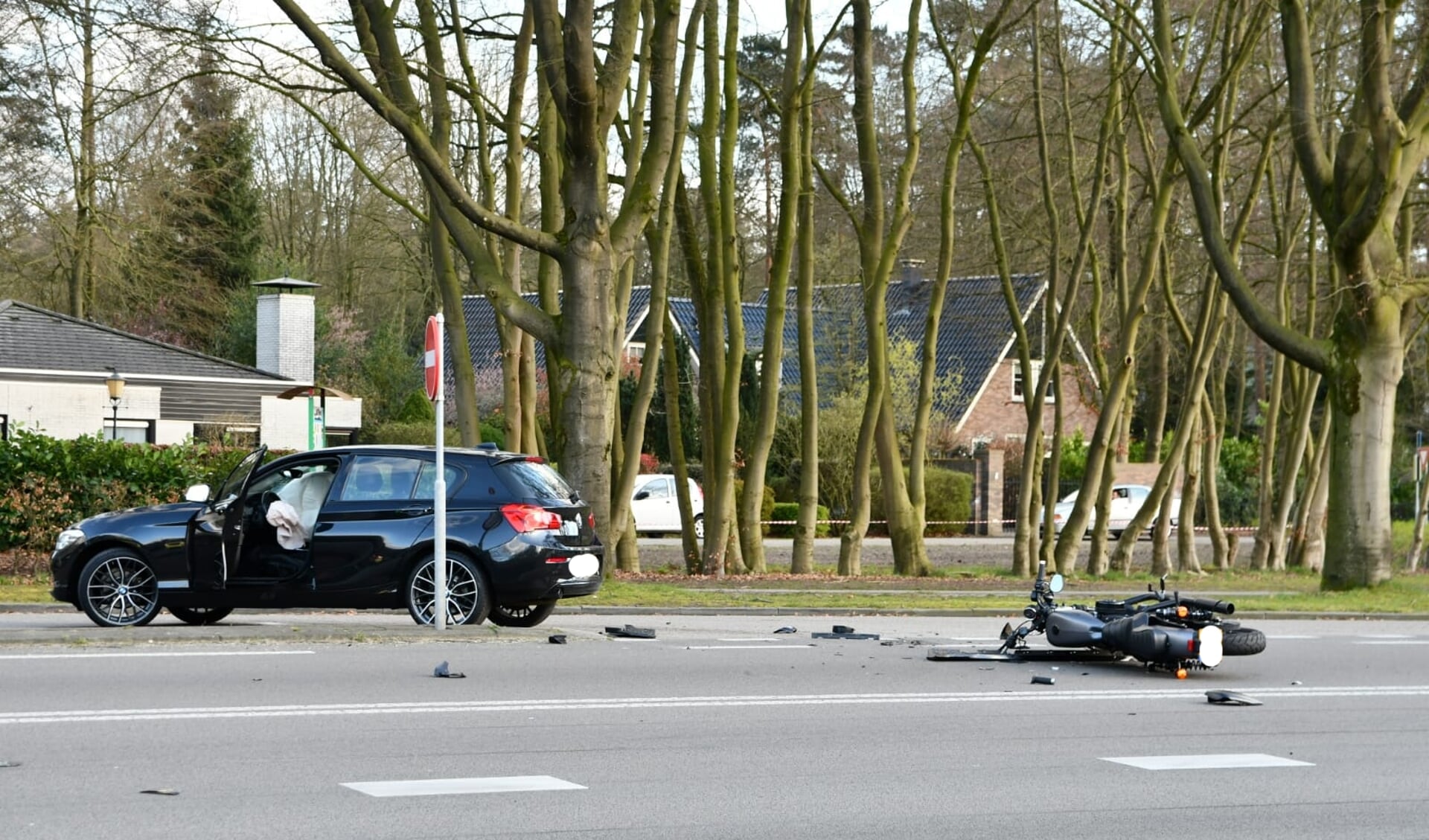 Beeld van het ongeval op zaterdag 28 maart 2020 in Putten.