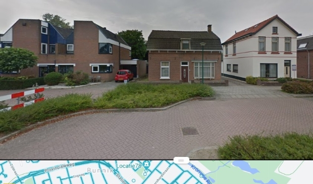 Het huis met de bruine voordeur is Schoudermantel 20