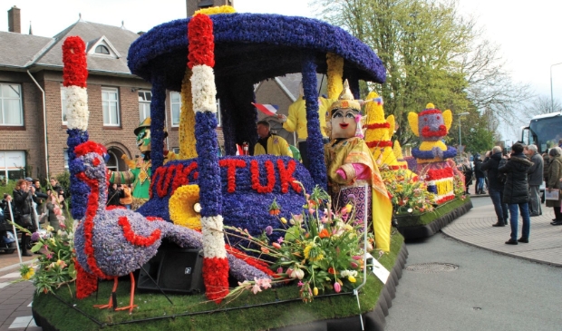 <p>De Bloemencorso tijdens een eerdere editie</p>