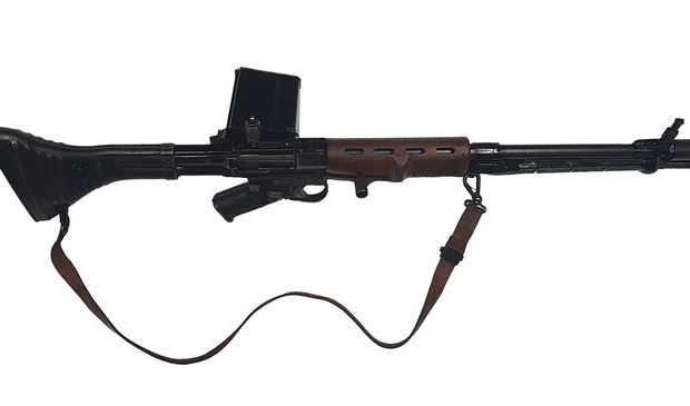<p>Een van de vijftig overgebleven exemplaren van het Fallschirmjägergewehr FG42.</p>