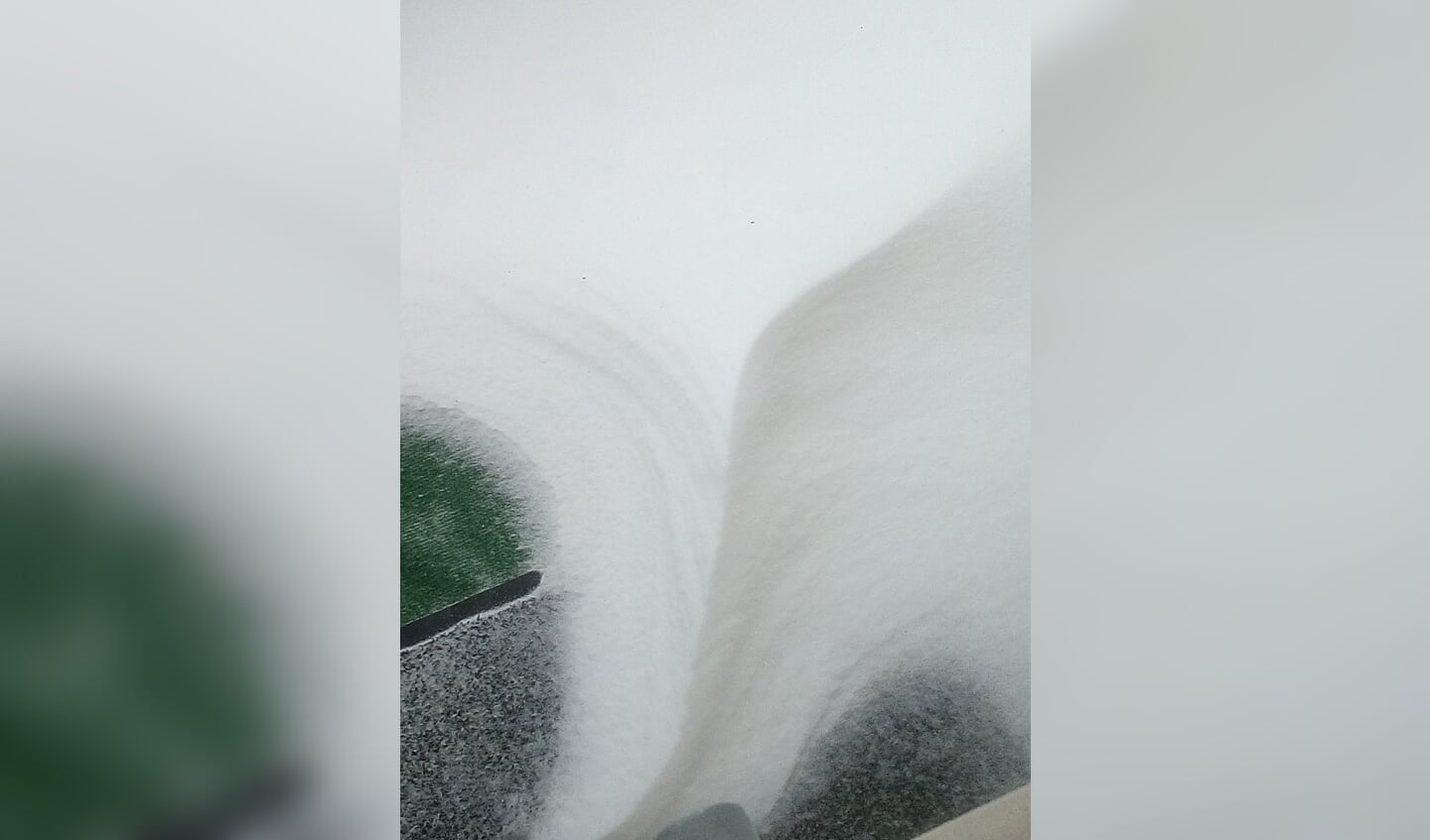 Sneeuwduinen op mijn balkon....