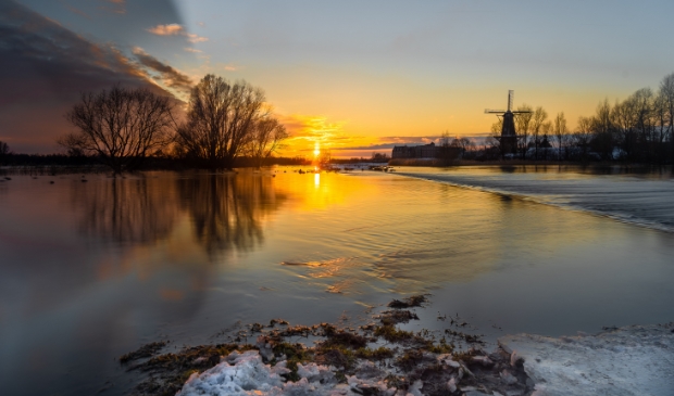 Zonsondergang bij pad naar Dalempoortje