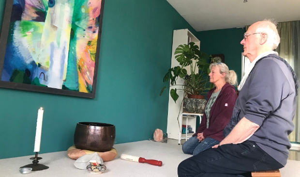 <p>Cocky en Guy hebben een ruime plek voor vieringen, gezamenlijke maaltijden, filmavonden en meditatie.</p>