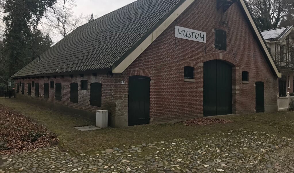 Aan 'Landgoed Schovenhorst met Museum de Tien Malen wordt gedacht als locatie voor een Archeologisch Belevingscentrum Veluwe (ABV Veluwe).