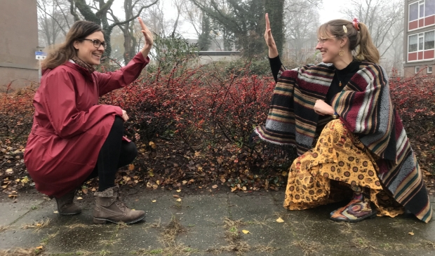 Janna en Babette slaan de handen ineen en zetten een podcast en online training op.