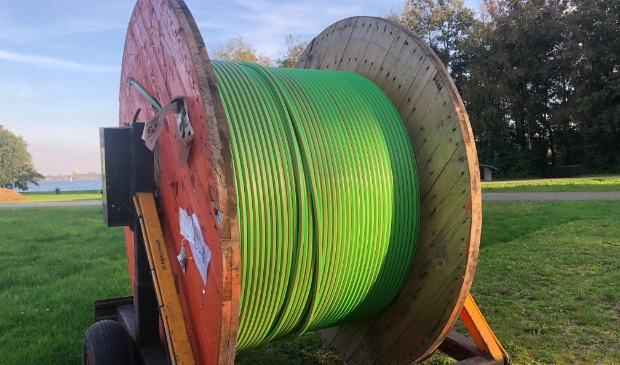 <p>Bij voldoende aanmeldingen kan glasvezel uitgerold worden in Amerongen en Leersum. </p>