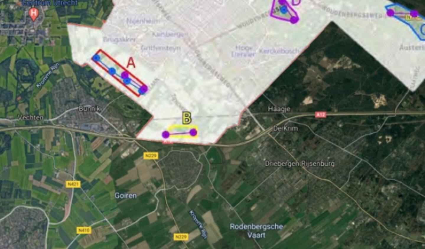 Het gaat hier om locatie B, waar twee turbines zijn ingetekend. Locatie A is geschrapt.
