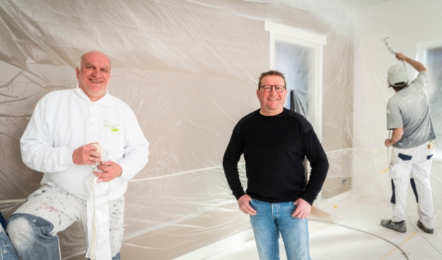 <p>Bert van de Munt (midden) en Fred Schneider zoeken nieuwe collega's.</p>