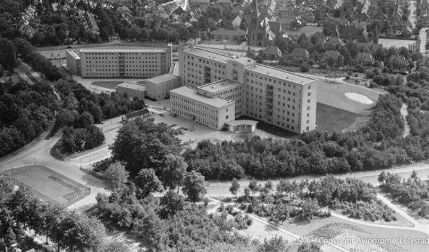 <p>De Lichtenberg in Amersfoort, gezien vanuit vogelvlucht.</p>