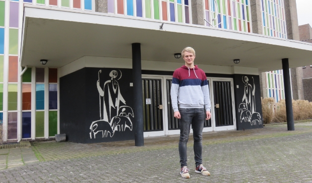 <p>Bouke Boerrigter is actief als vrijwilliger bij Op Doortocht om de wekelijkse kerkdiensten te helpen regelen.</p>