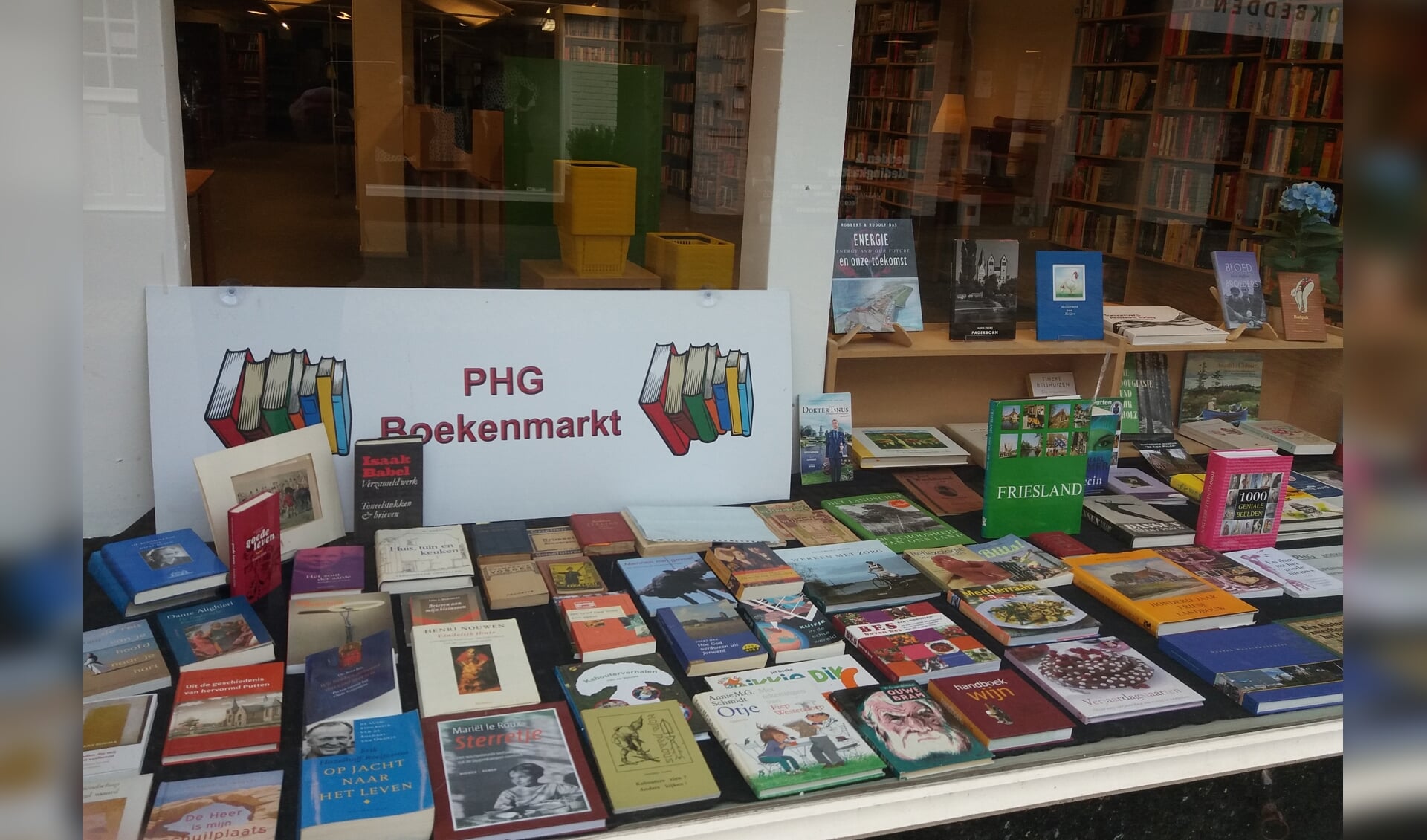 Etalage PHG boekenmarkt