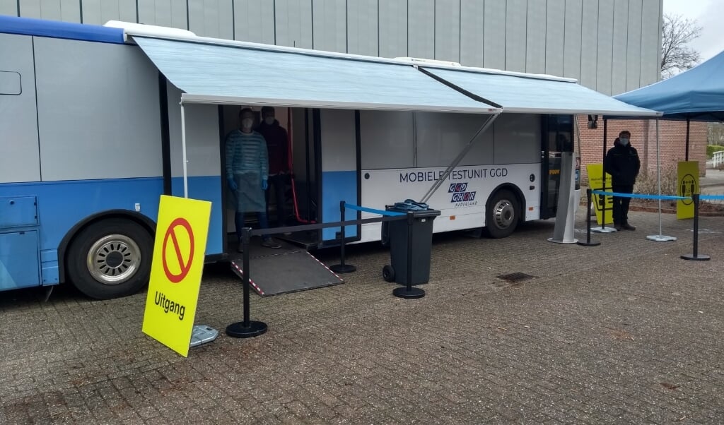 De coronatestbus in Amstelveen.