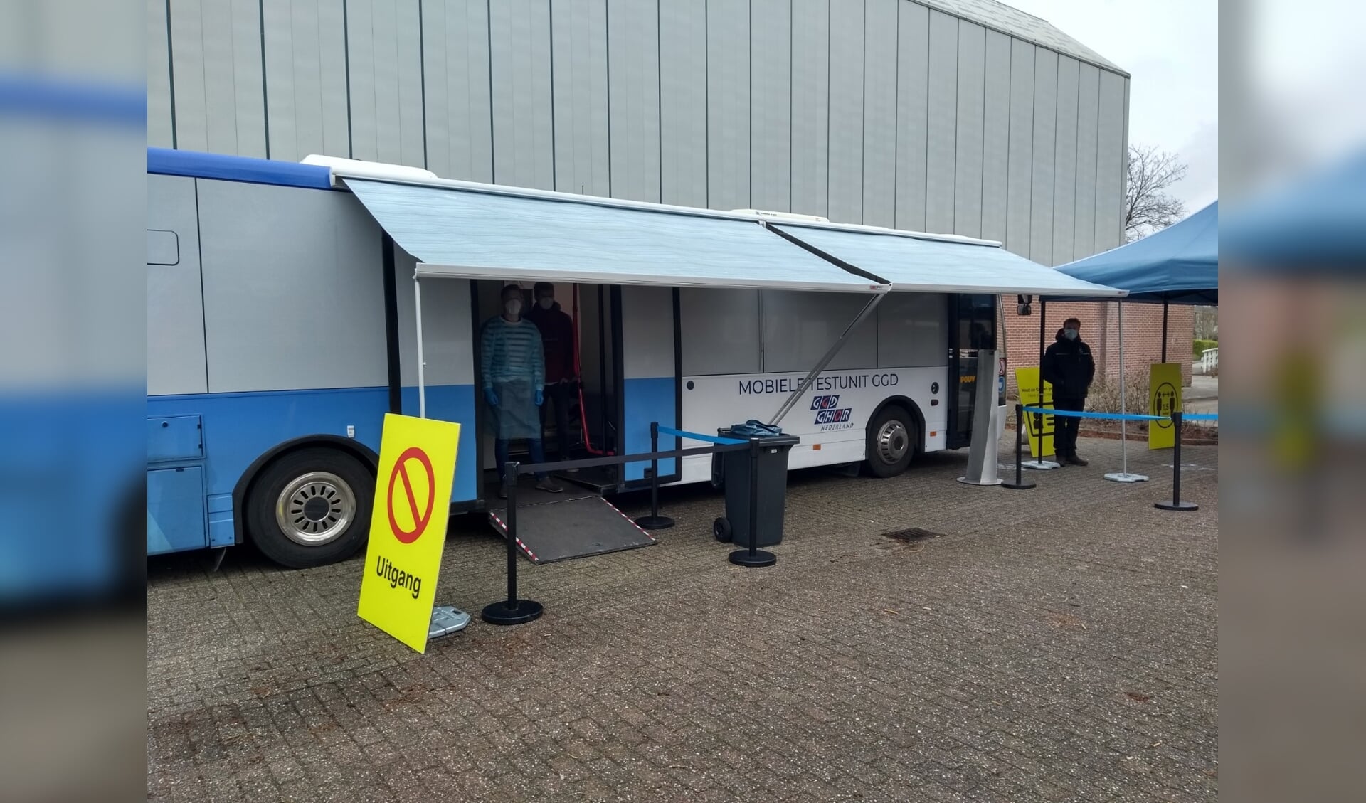 De coronatestbus in Amstelveen.