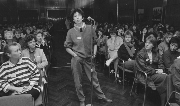 <p>Bijeenkomst voor gemeentevrouwen in Krasnapolsky: Seksisme en racisme als onderdrukkingsmechanisme.</p>