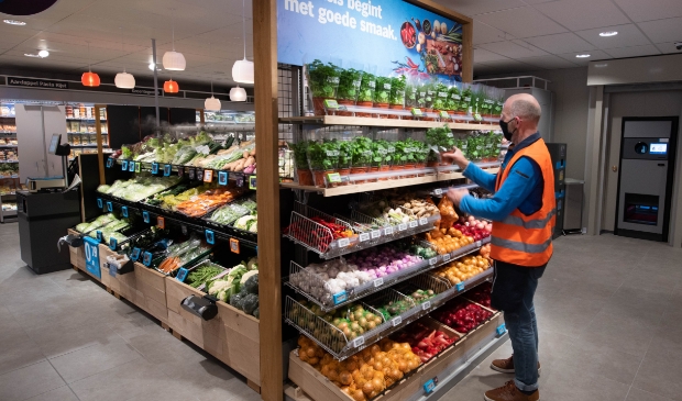 <p>Door fijne verneveling van water blijven groente en fruit langer vers.</p>