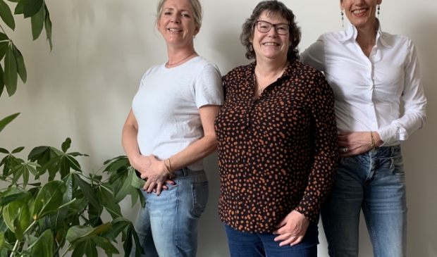 Anneke Geitenbeek, Yolanda van Oosterwijk, Anita Schimmel