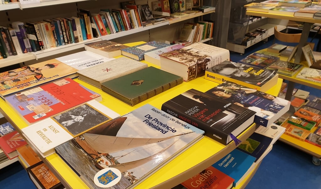 Alles staat klaar op de huidige locatie van de pop-up boekenmarkt aan de Langstraat 20 in Barneveld.