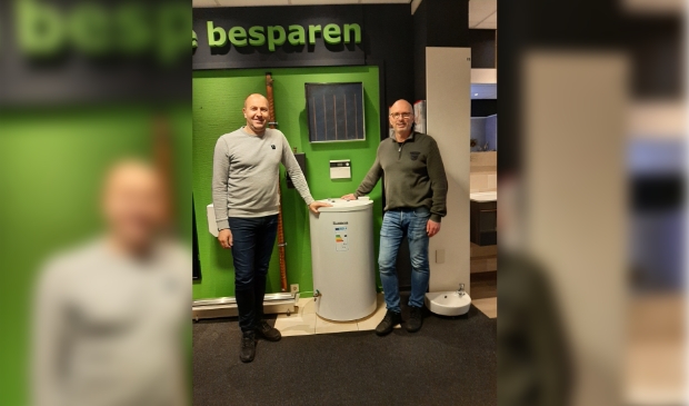 Michel Brouwer en JanHofland voor een zonneboiler systeem
