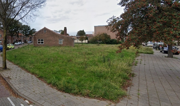 <p>De locatie aan de Lagersstraat waar nu opgravingen worden verricht.</p>