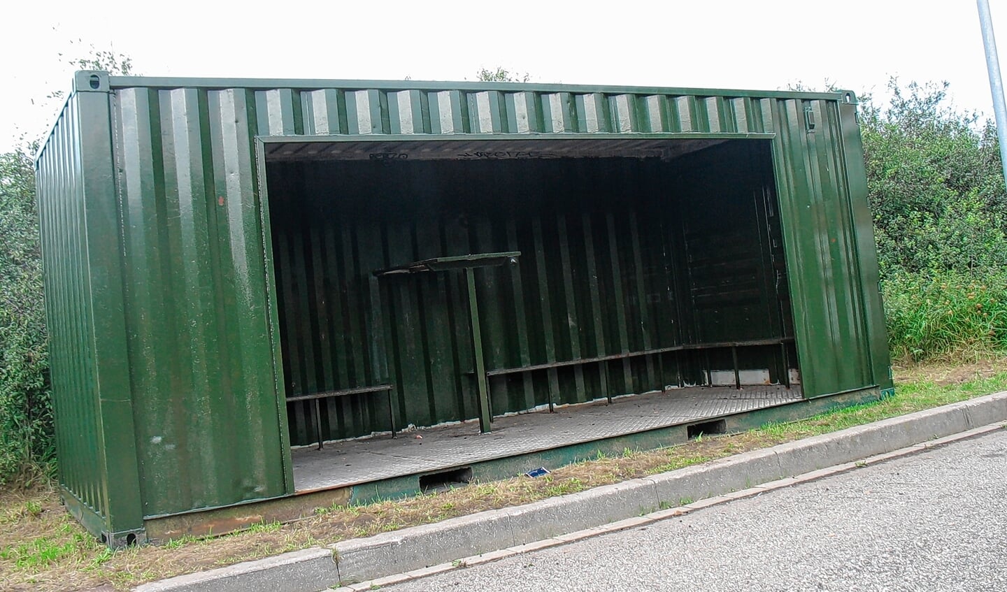 Oplossing fotoquiz 47:  Ede, Stevinlaan: ‘hangplekcontainer’ in 2011. 
