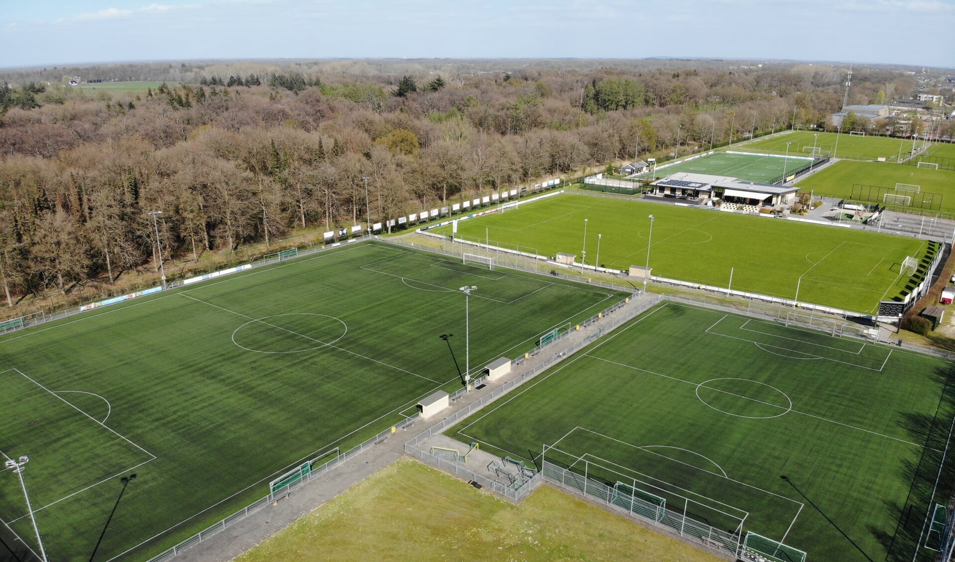 Het toernooi wordt gespeeld op sportpark De Grift.