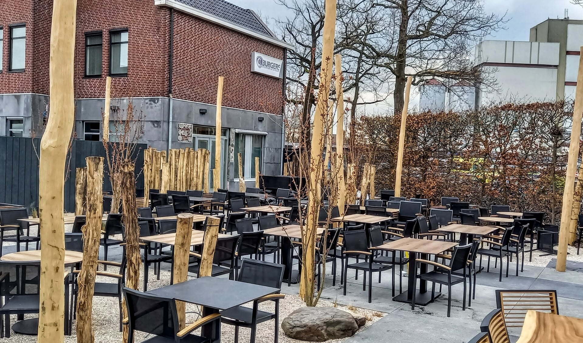 Het terras van het nieuwe restaurant Alberto's Italian in Barneveld.