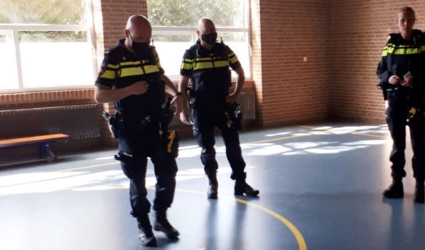 <p>De politie heeft afspraken gemaakt met de ouders en de directrice van de school</p>