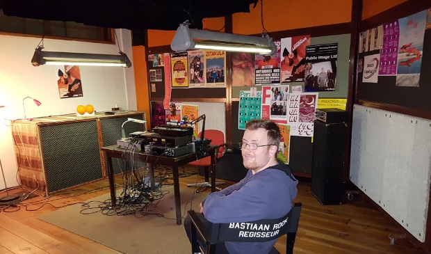Bastiaan Rook op de set van zijn vorige film 'On Air'