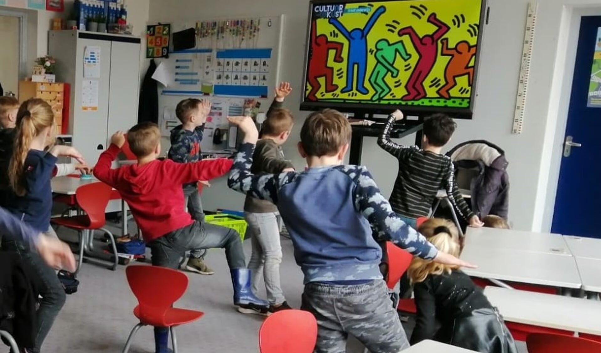 Kinderen uit groep 4 van de Spreng in Hoevelaken doen mee aan de Kickoff.